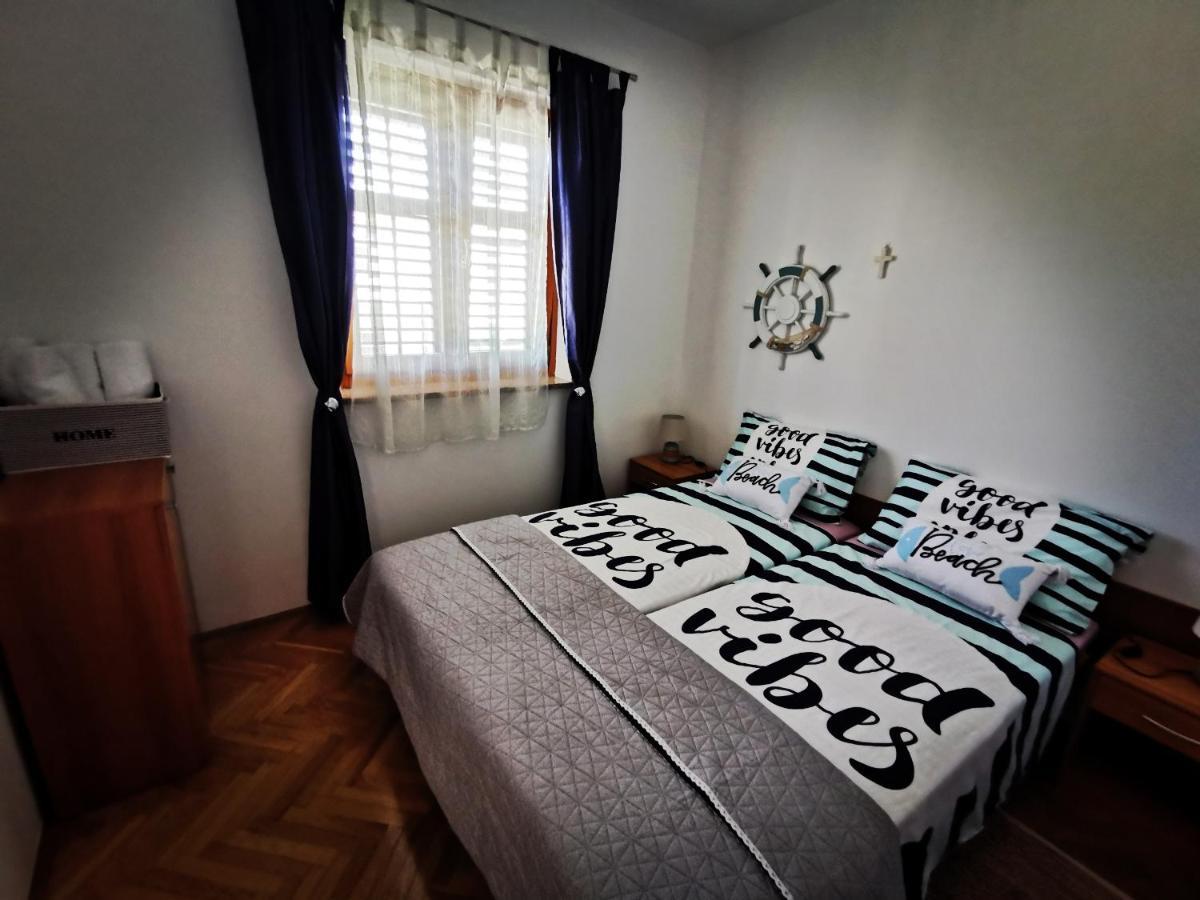 Апартаменти Santa Eufemia Rovinj 10Min Walk To City & Free Garage Parking Екстер'єр фото